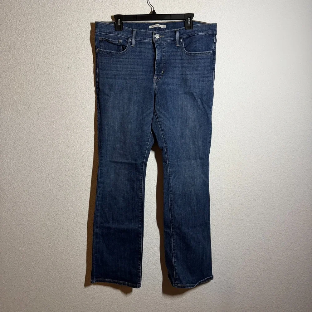 Levi's 315 Shaping‎ Bootcut Jeans Womens 34 Blue Denim Outdoor Travel Dark Wash